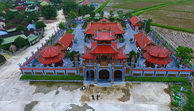 Choáng ngợp trước ngôi nhà thờ họ lớn nhất Việt Nam đẹp lung linh